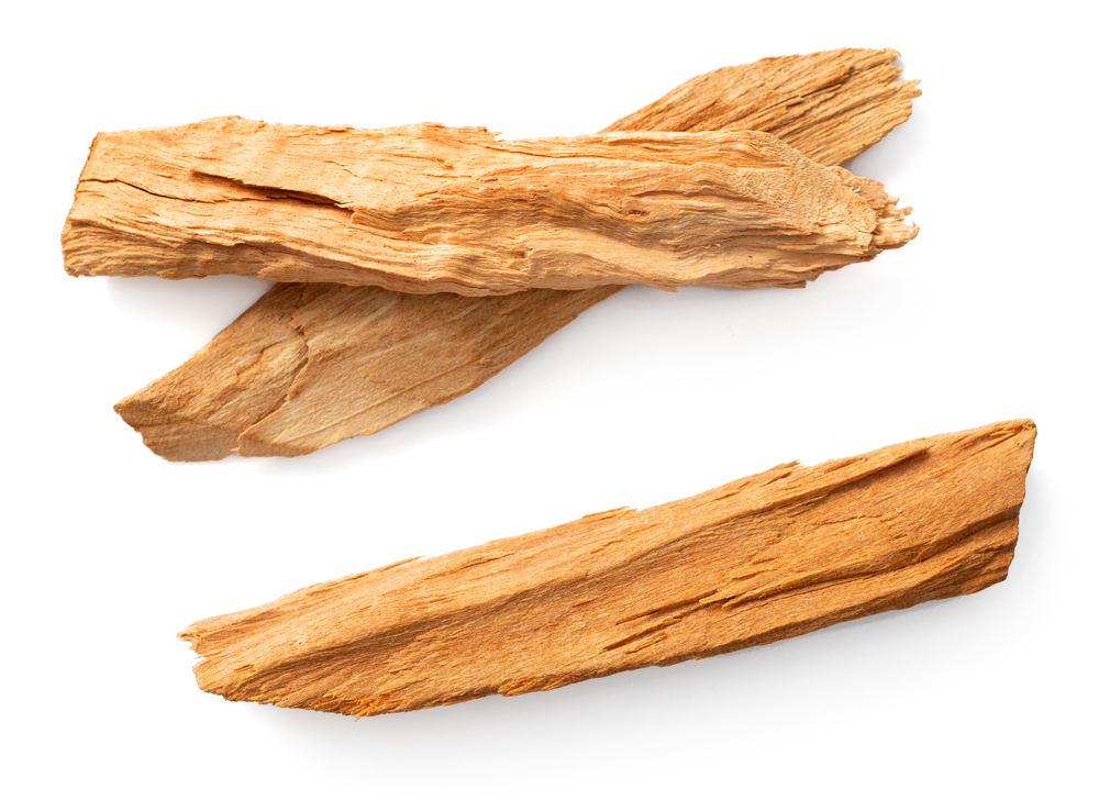 Bois de Santal album HE (N° CAS 8006-87-9 / 84787-70-2) Bois de Santal album HE (N° CAS 8006-87-9 / 84787-70-2)