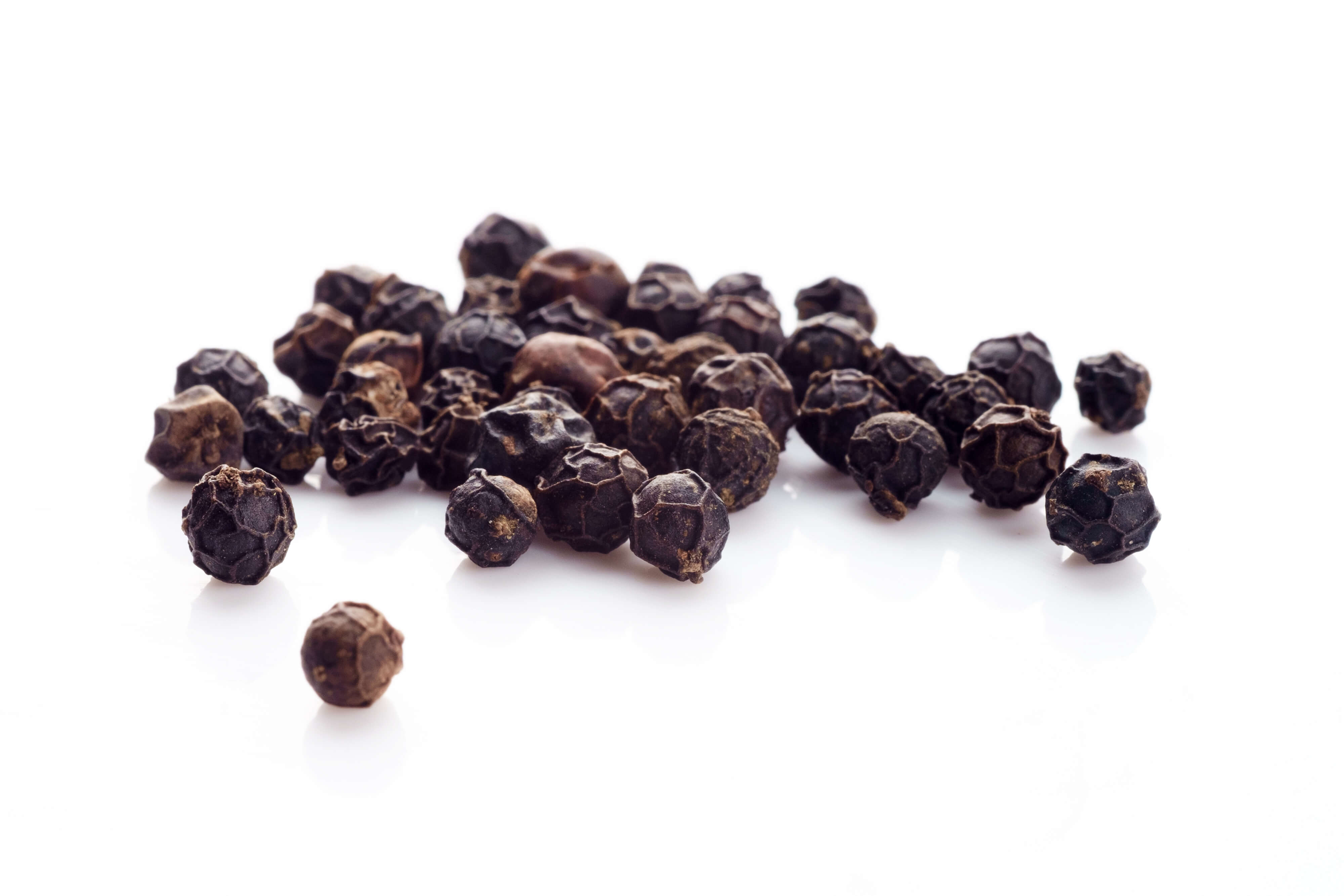 Poivre Noir HE (N° CAS 8006-82-4) Poivre Noir HE (N° CAS 8006-82-4)
